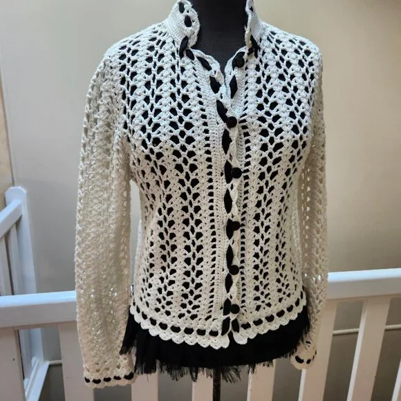 ONE GIRL WHO / Anthropologie Crochet white and black cardigan sweater - Picture 7 of 9